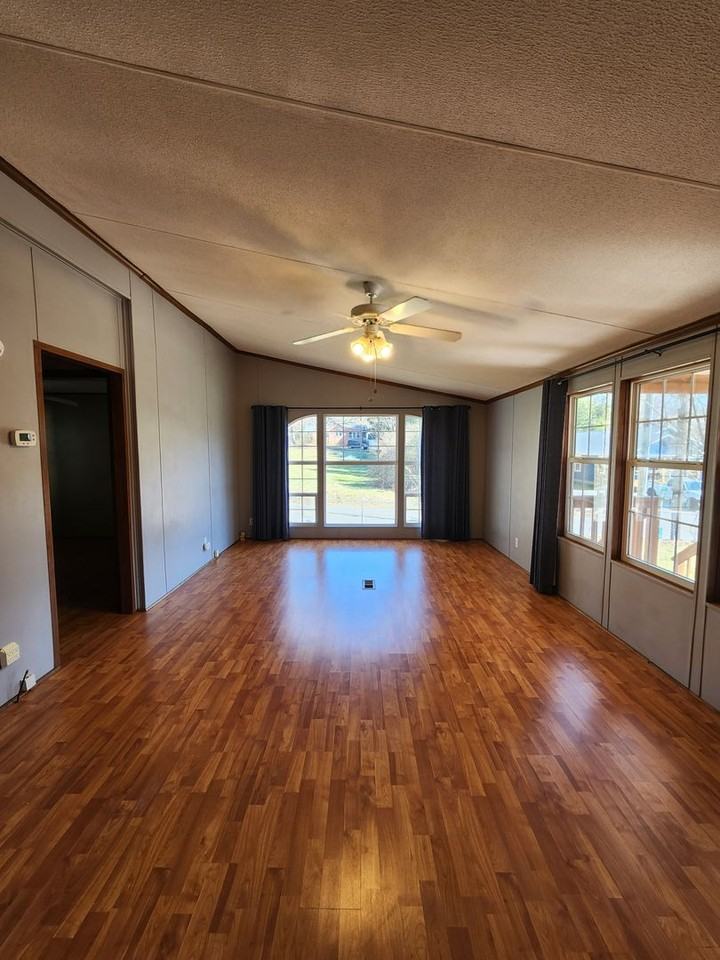 285 Avena Rd - Photo 6 of 20
