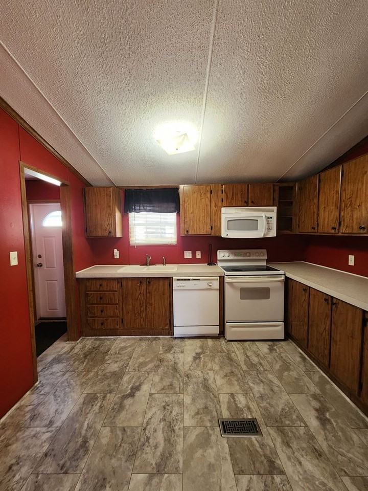 285 Avena Rd - Photo 7 of 20