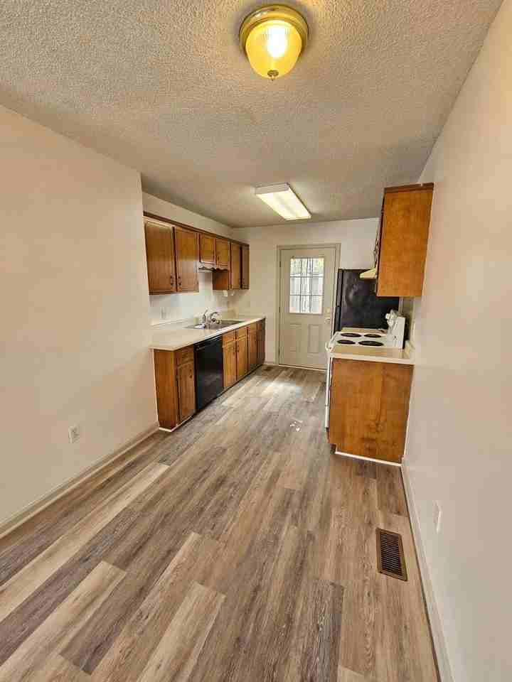 656 Old Mail Rd. - Photo 2 of 14