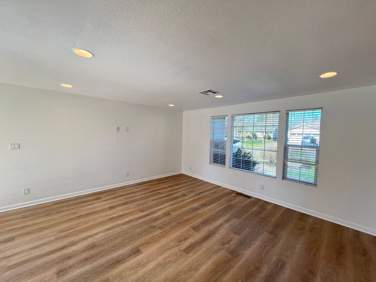 2668 Forrester Way - Photo 2 of 30