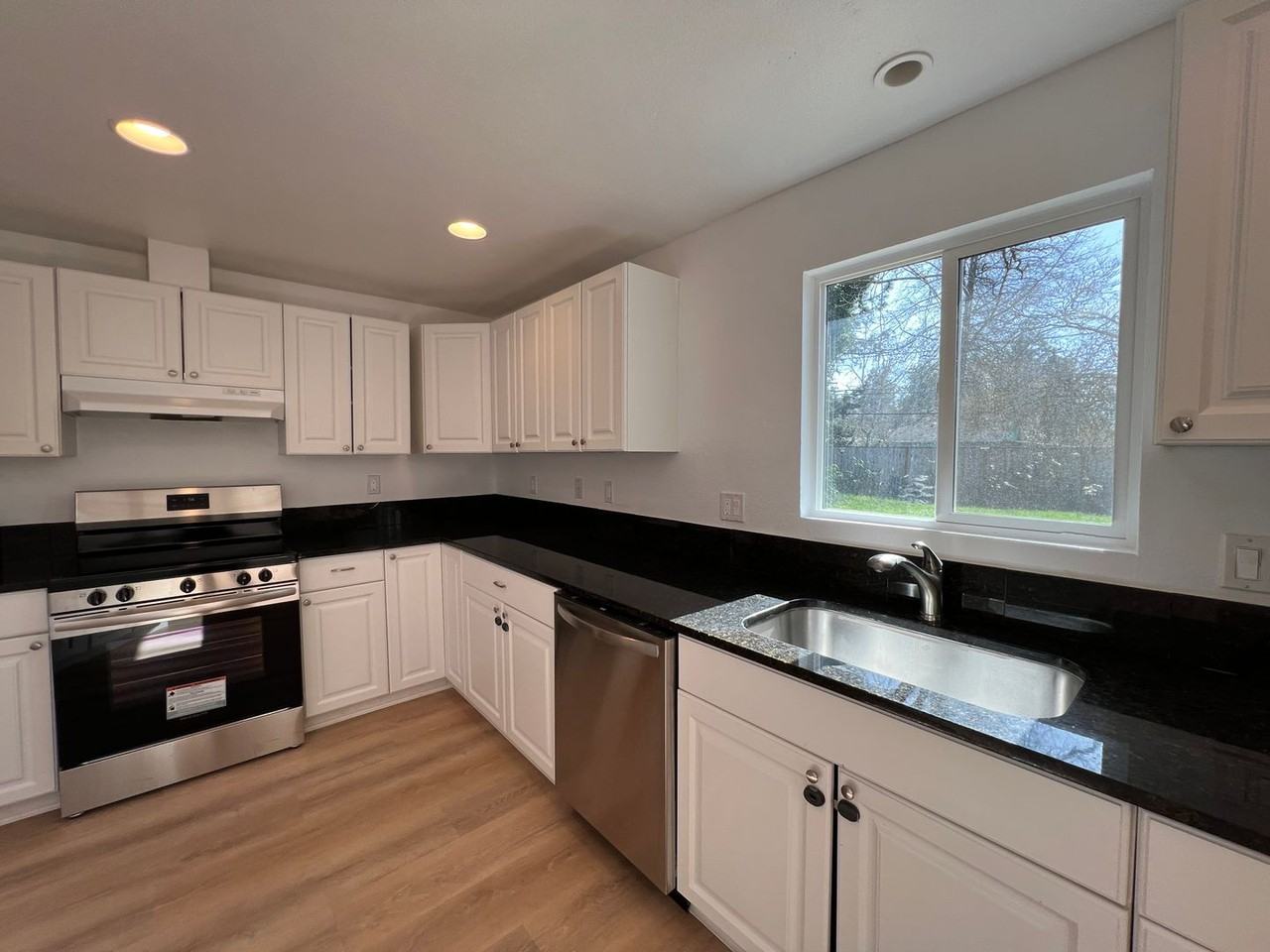 2668 Forrester Way - Photo 7 of 30