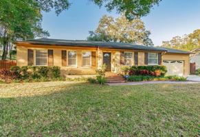 featured image of 3705 W Barcelona St