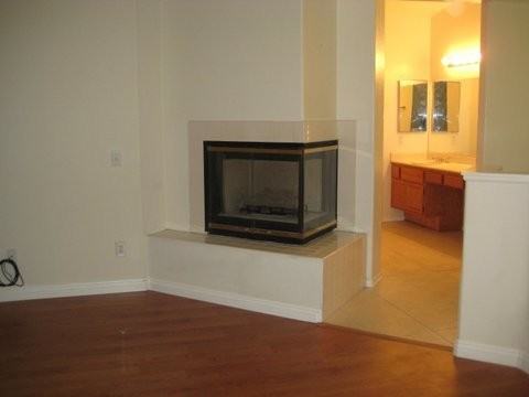 562 Athens St - Photo 2 of 11