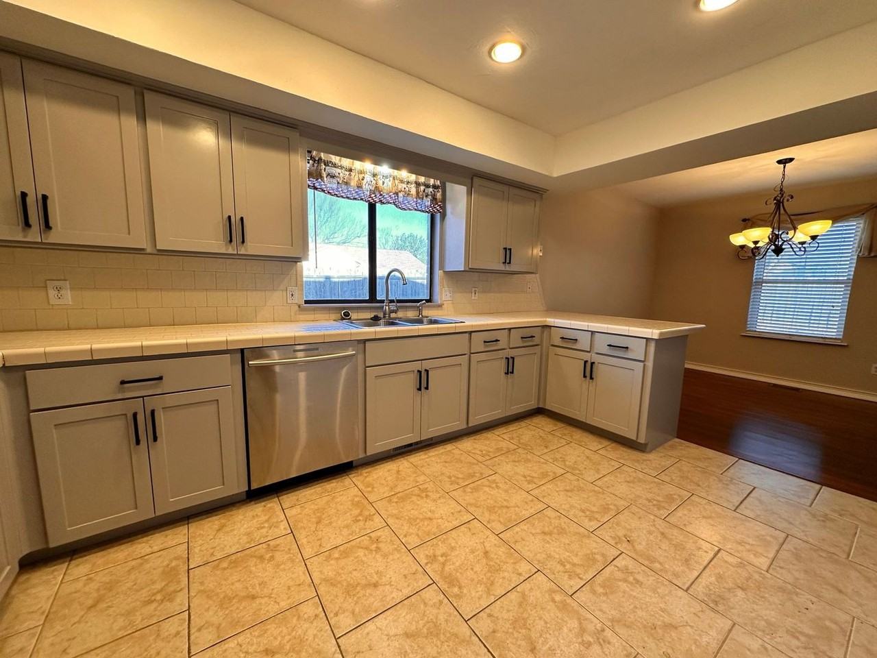 2205 Basking Ridge Trl - Photo 6 of 19