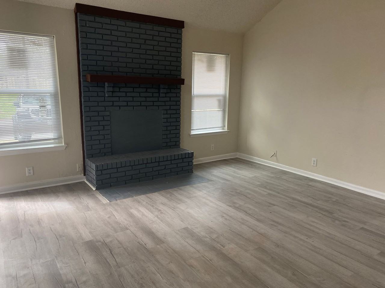 1203-1205 W. Texas St. - Photo 3 of 10