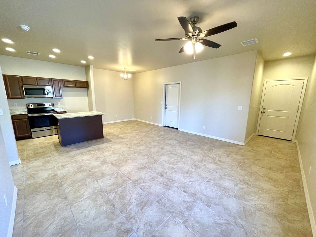 3530 N Lomita St #C - Photo 4 of 21