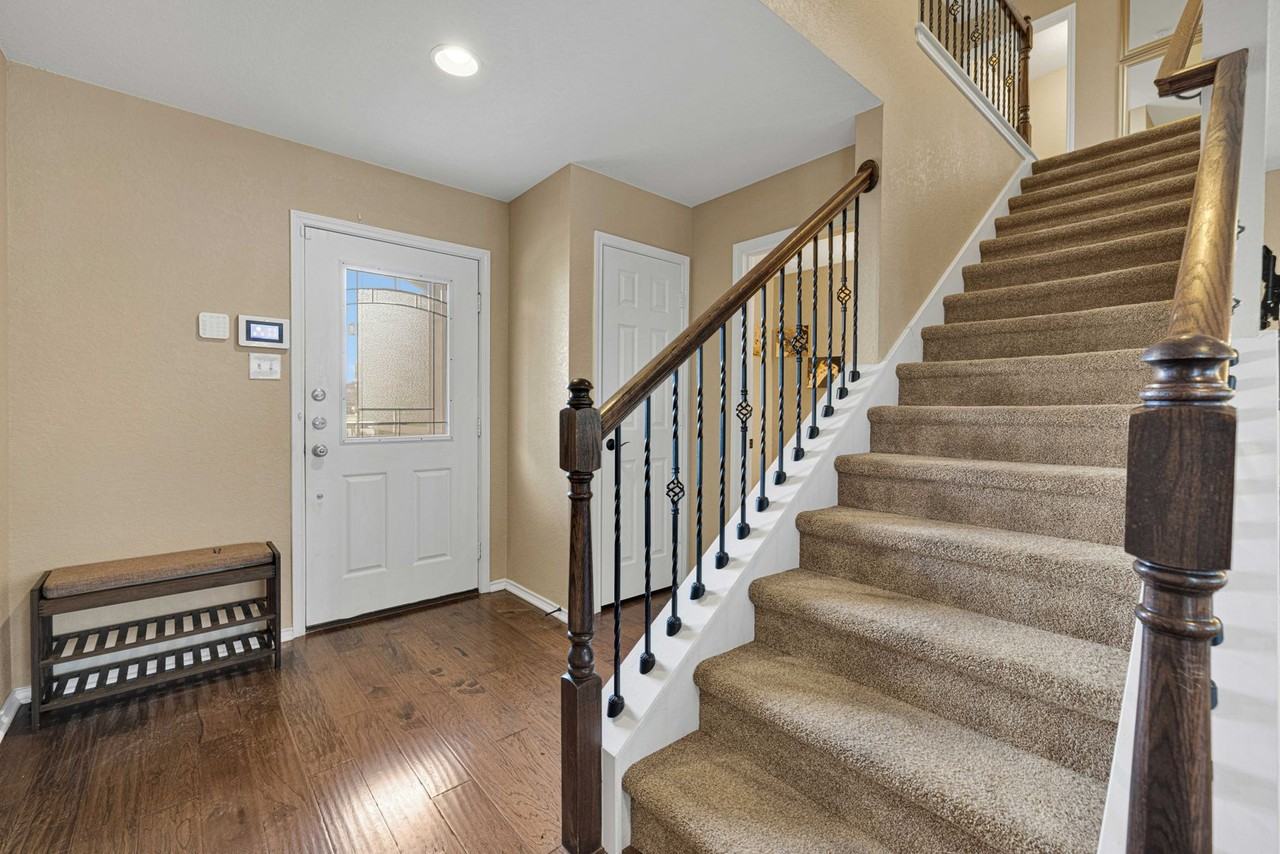 6730 Carmona Pass - Photo 4 of 26