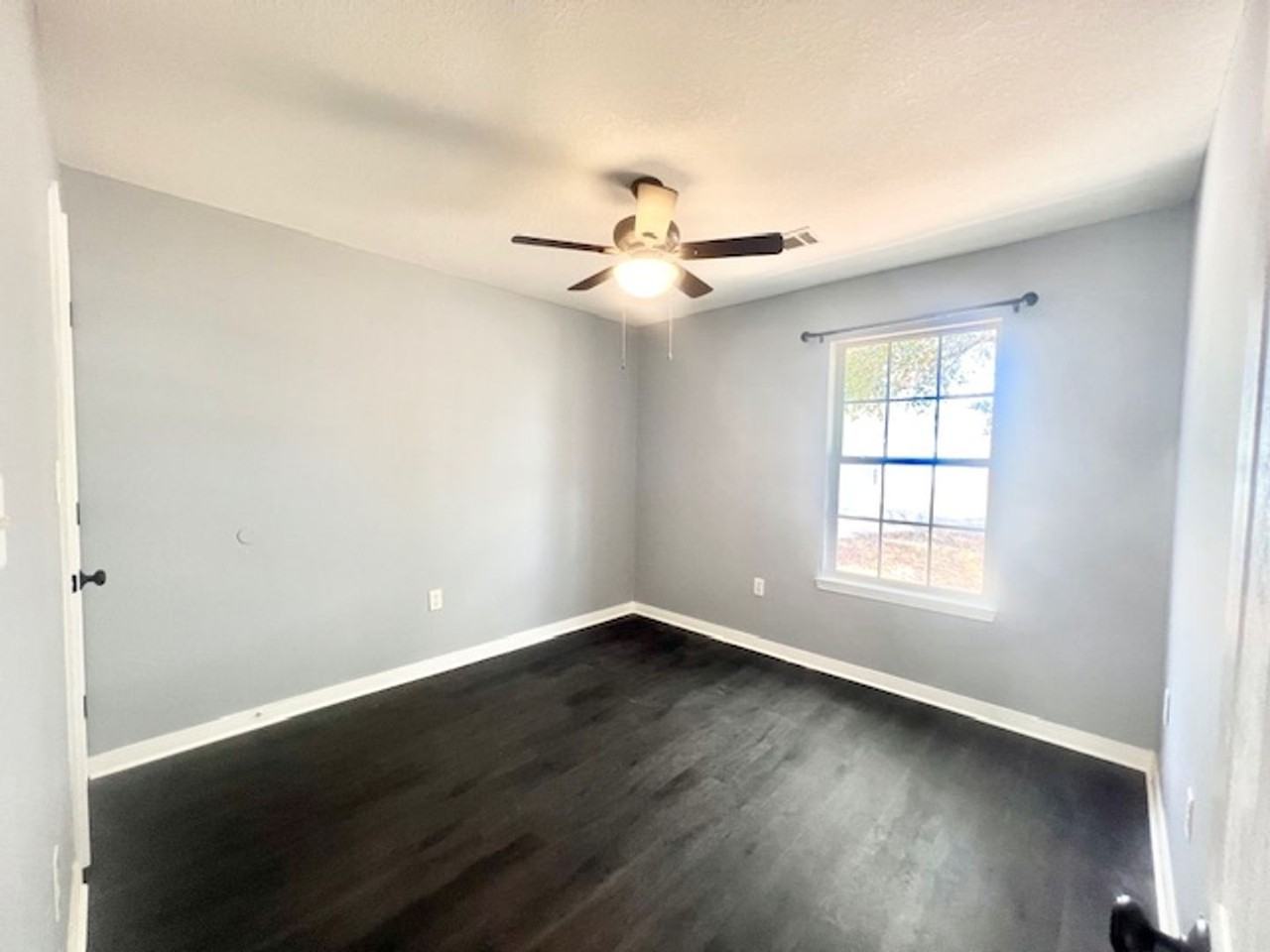 3200 Skynight Dr - Photo 6 of 21