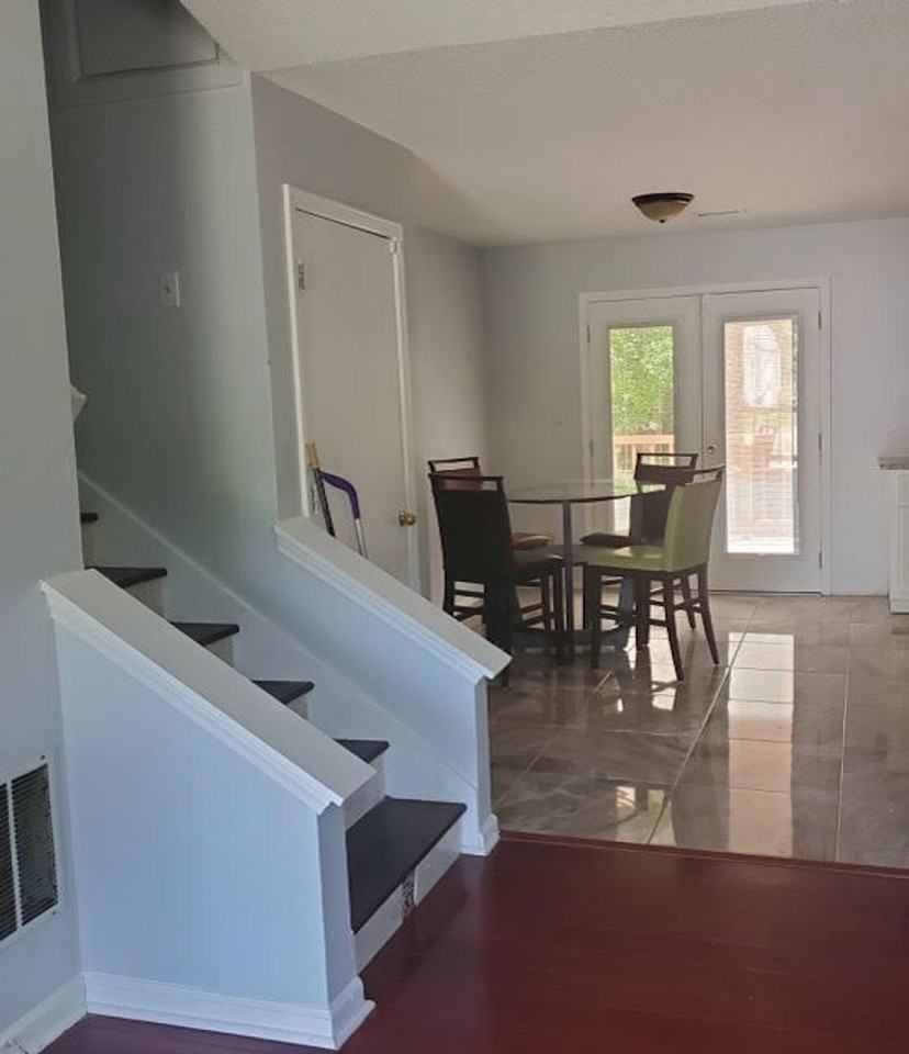 35 Hampton Oaks Dr - Photo 3 of 5