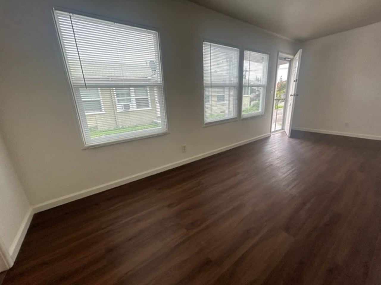 720 Medford Ave - Photo 2 of 10