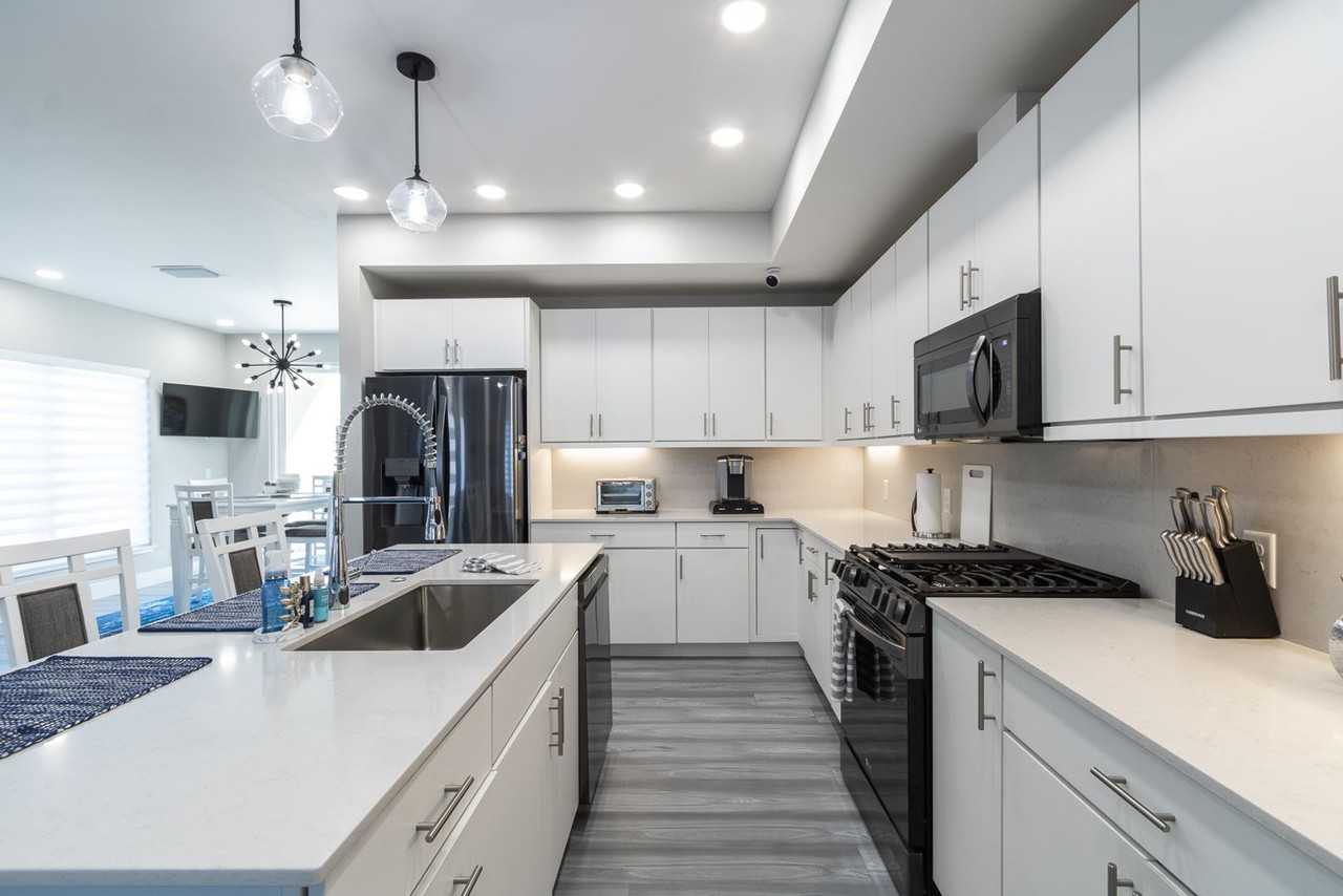 3349 Sw 50th Dr - Photo 5 of 31