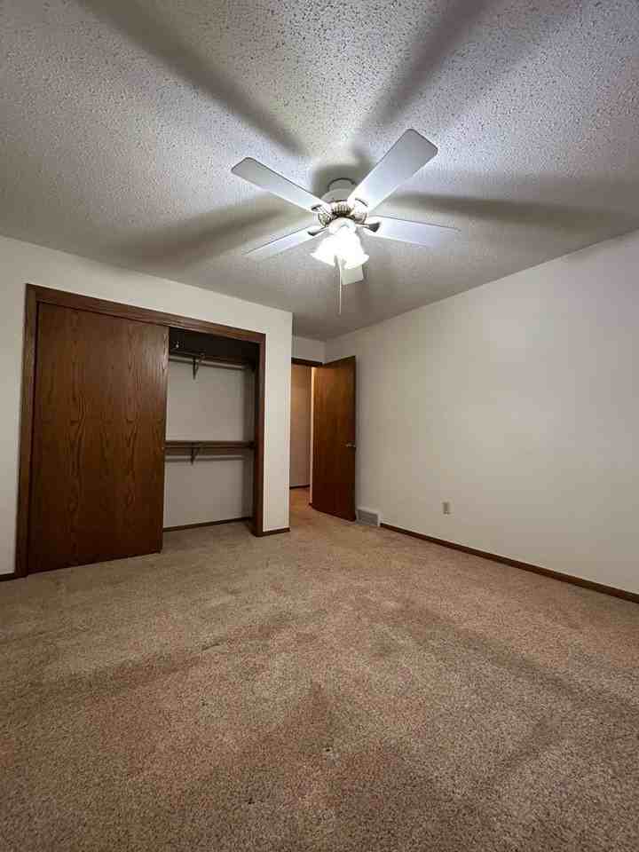 3617 Parkwood Pl - Photo 2 of 12