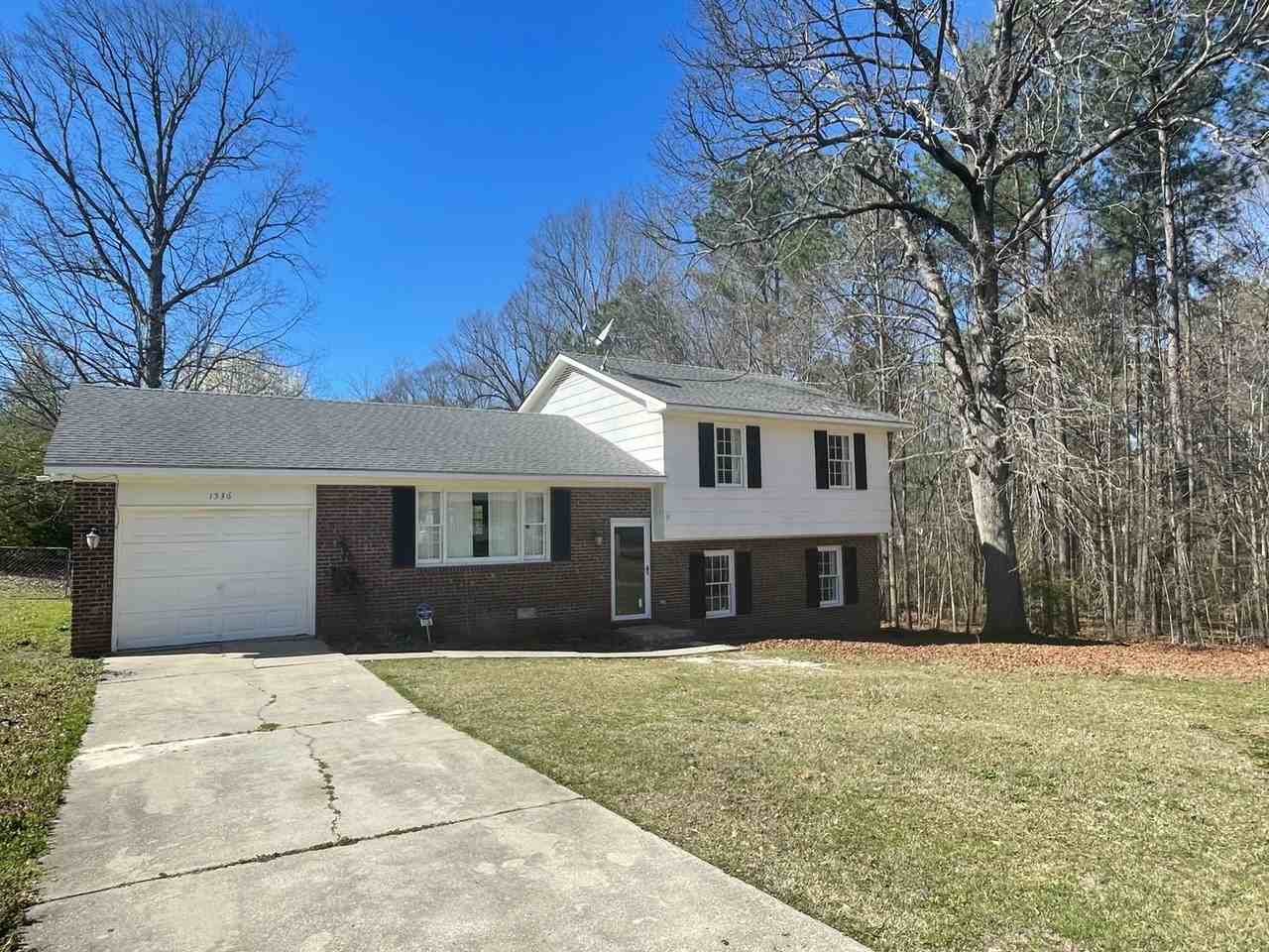1536 Rossmore Dr - Photo 2 of 19