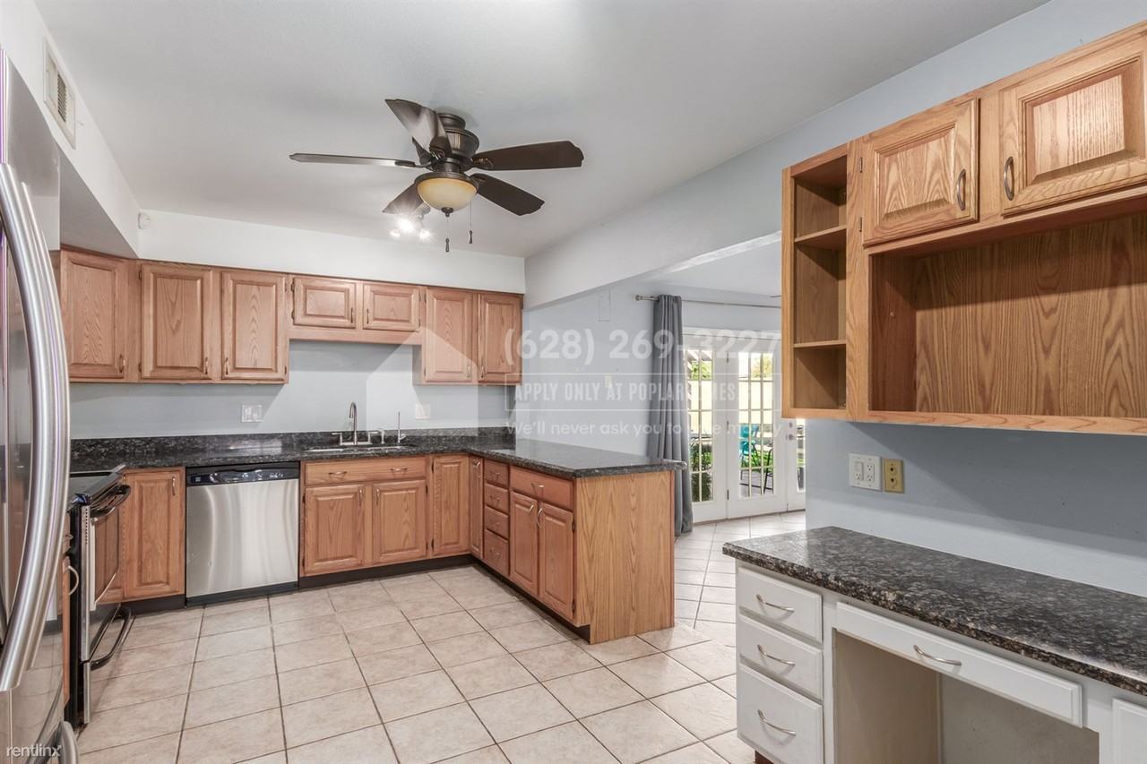 2308 W Betty Elyse Ln - Photo 3 of 28