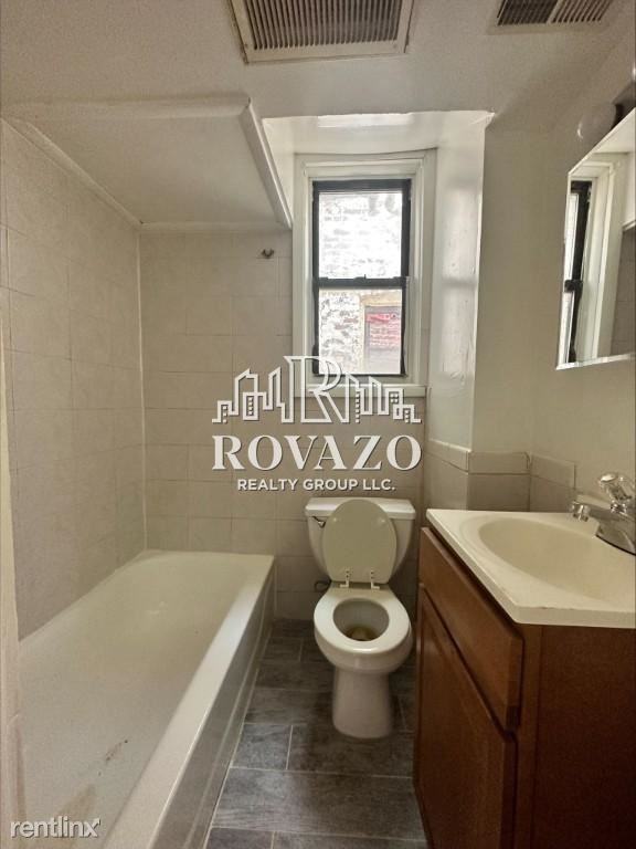 311 Mount Prospect Ave - Photo 2 of 3