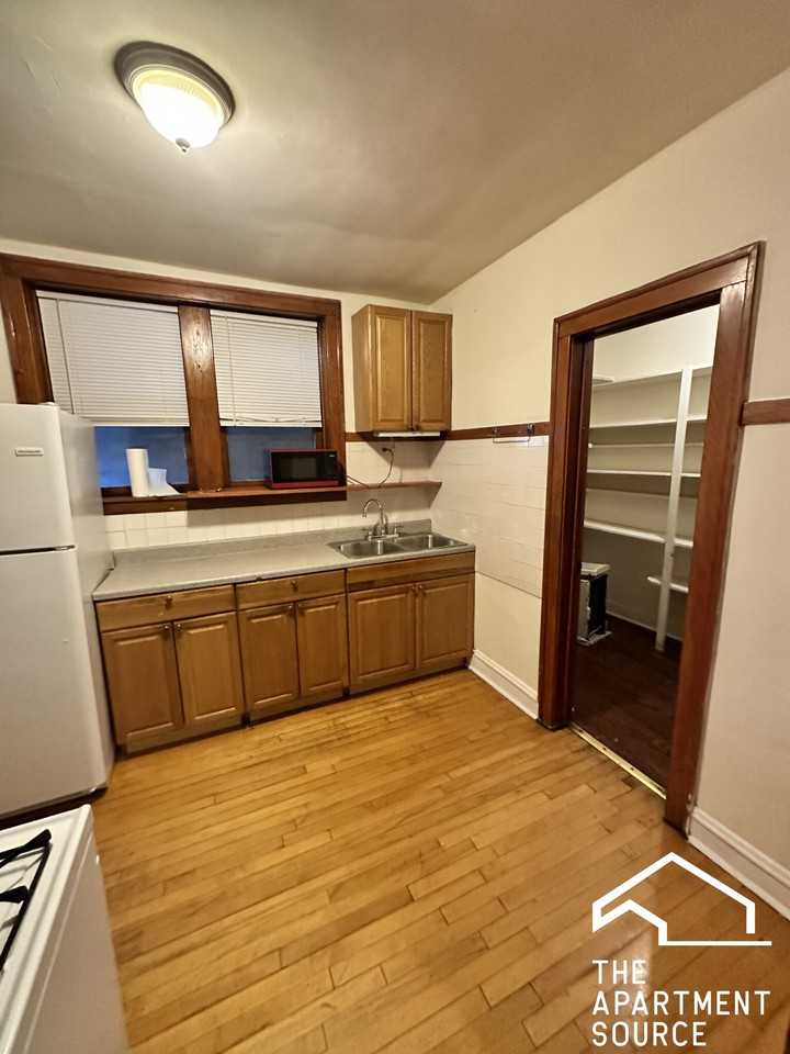 5503 W Belmont Ave #2F - Photo 2 of 11