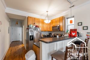 featured image of 1314 W Roscoe St #1