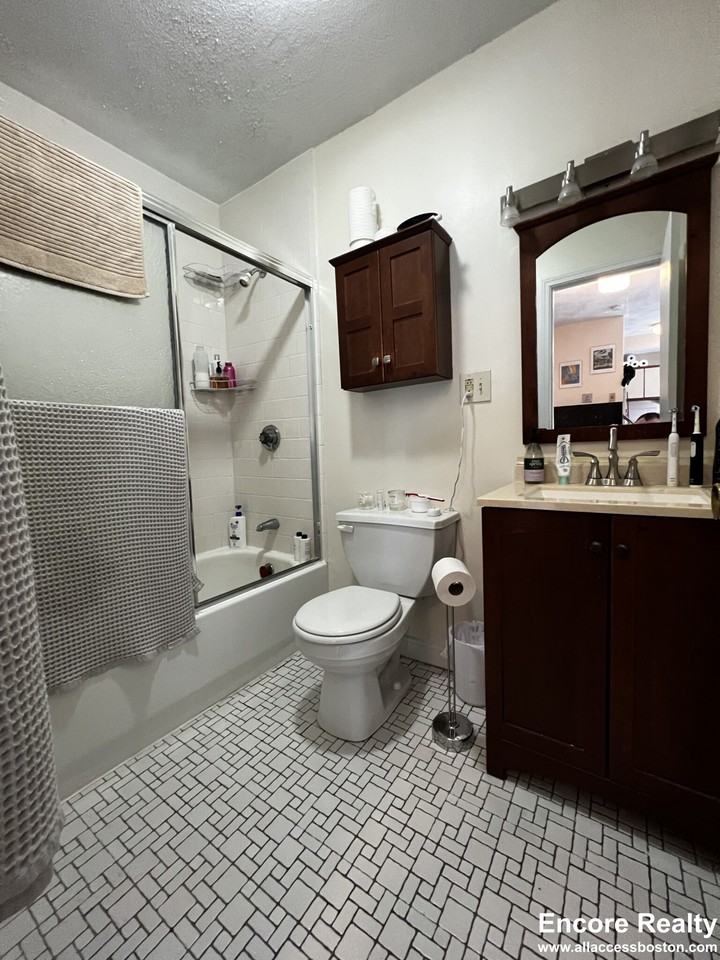 92 Gordon St #205 - Photo 6 of 18