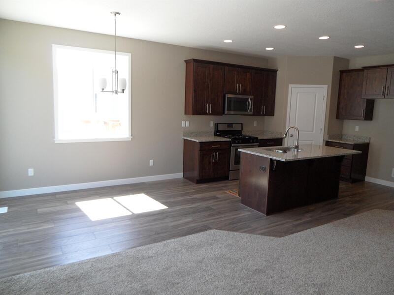 797 W Tamsin Ct - Photo 3 of 13