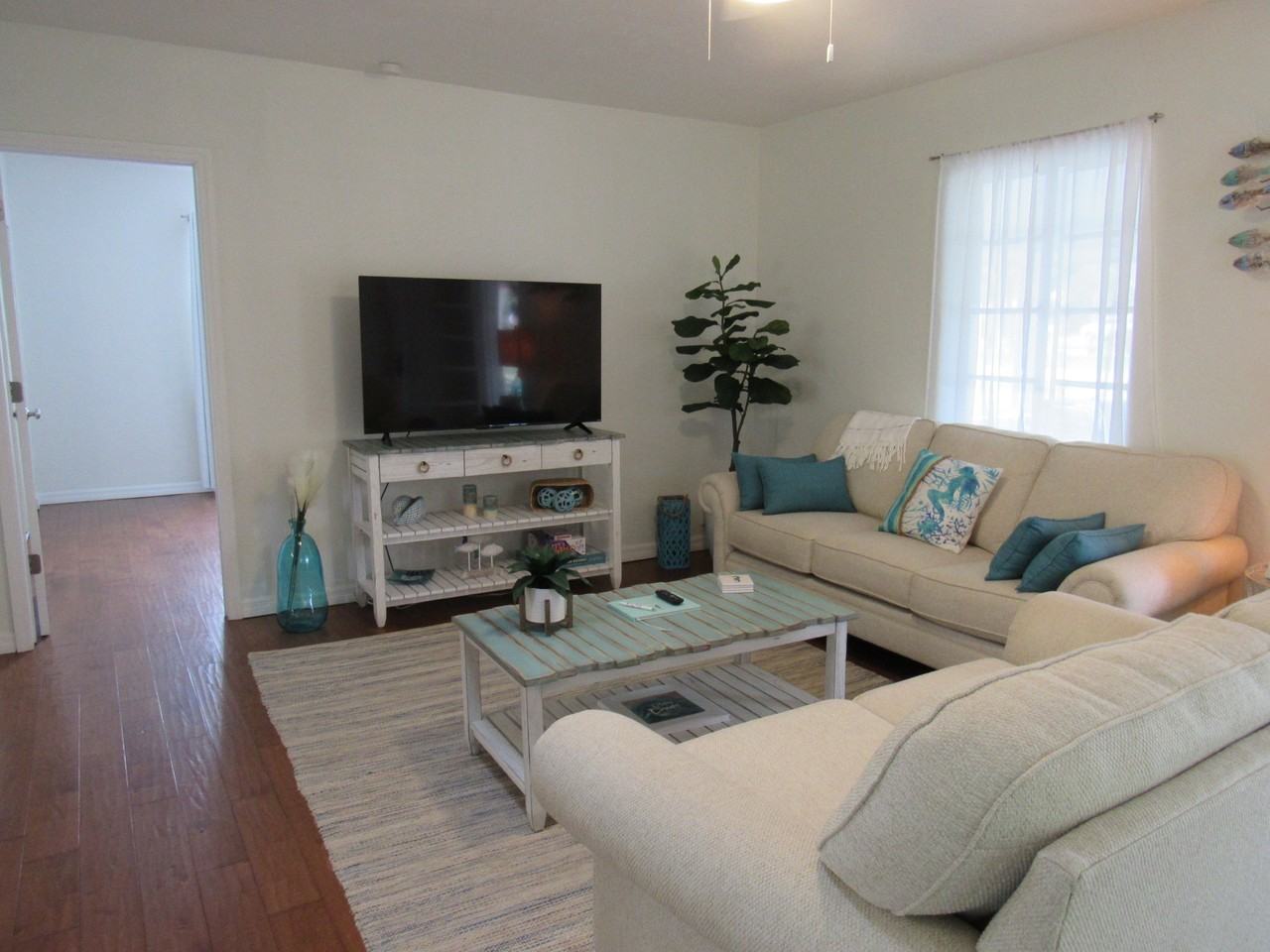 206 Ocean Ave - Photo 5 of 20