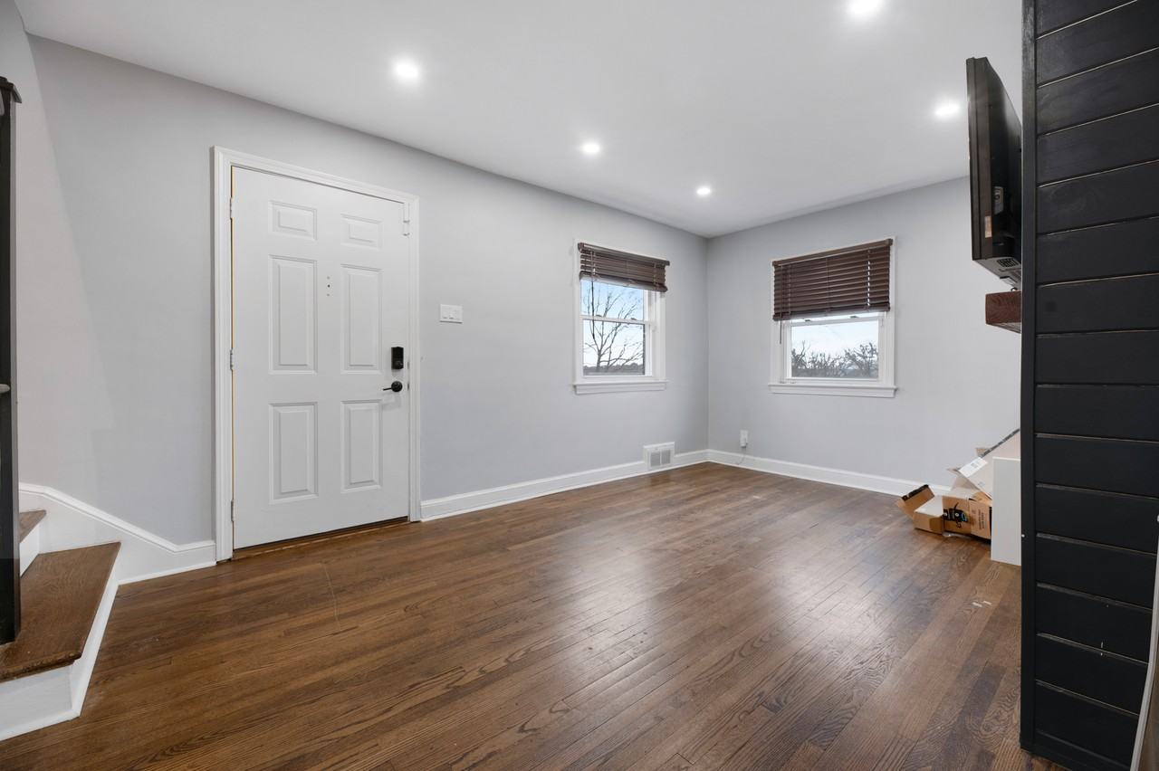 5532 Volta Ave - Photo 3 of 30