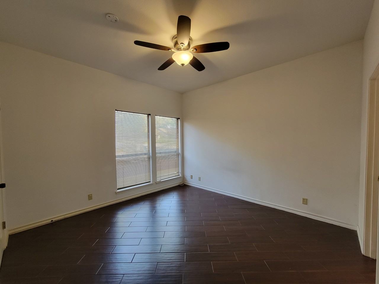 12911 Kings Forest St - Photo 3 of 25