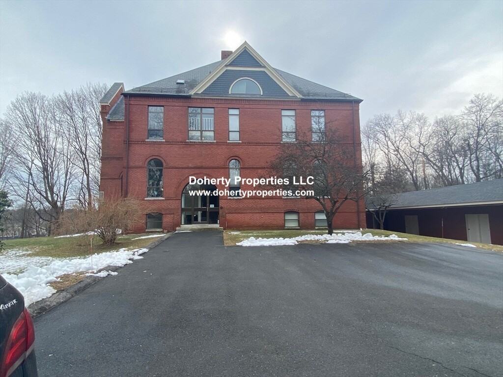 149 Andover St #11 - Photo 3 of 13