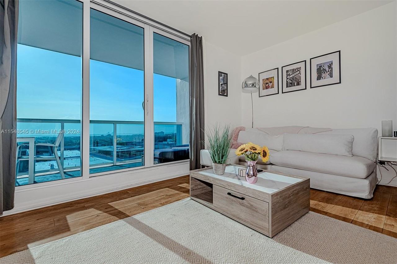 2301 Collins Ave #1230 - Photo 6 of 19