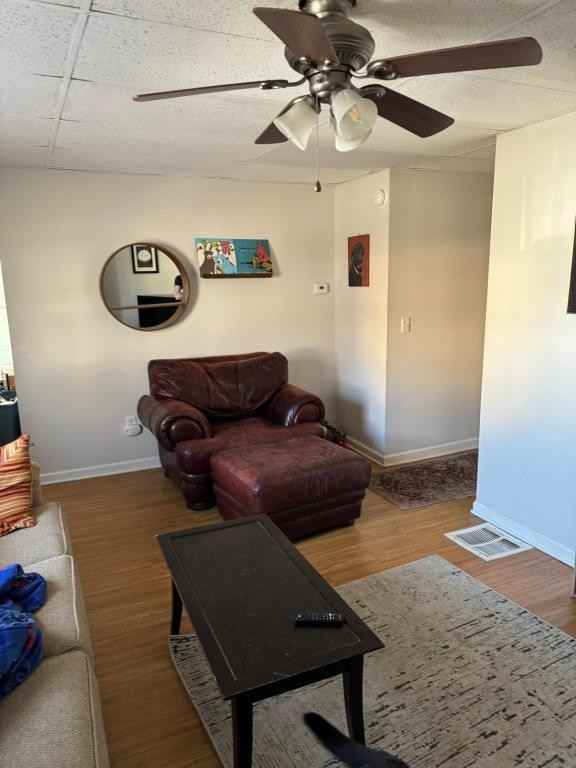 153 Benton St - Photo 2 of 25