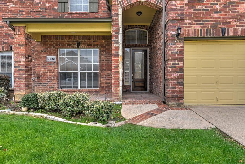 7723 Buccaneer Cir - Photo 4 of 47