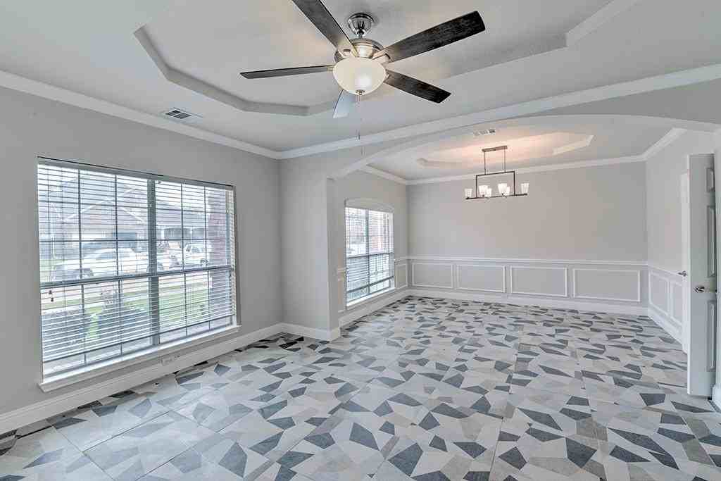 7723 Buccaneer Cir - Photo 6 of 47