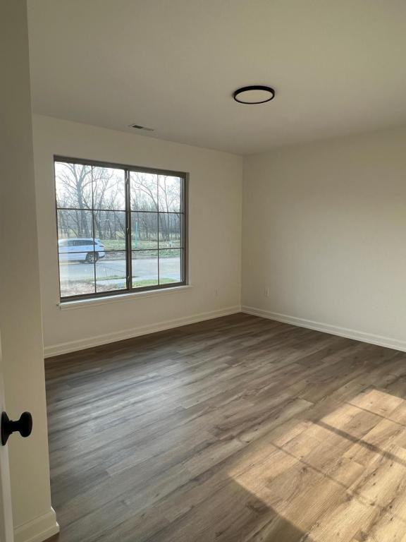 125 N Luna Ln - Photo 6 of 7