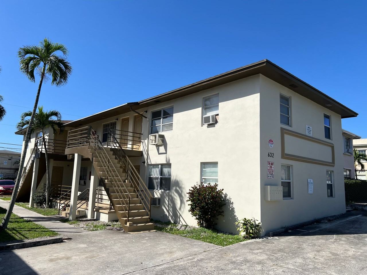 2 Bedroom Apartment in the Heart of Downtown in West Palm Beach - Photo 3 of 8