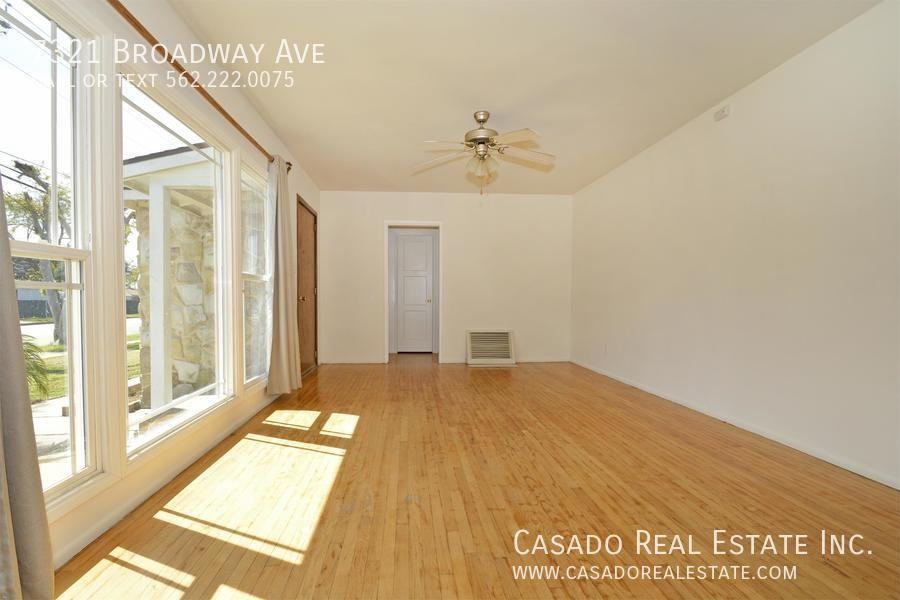 7321 Broadway Ave - Photo 3 of 20