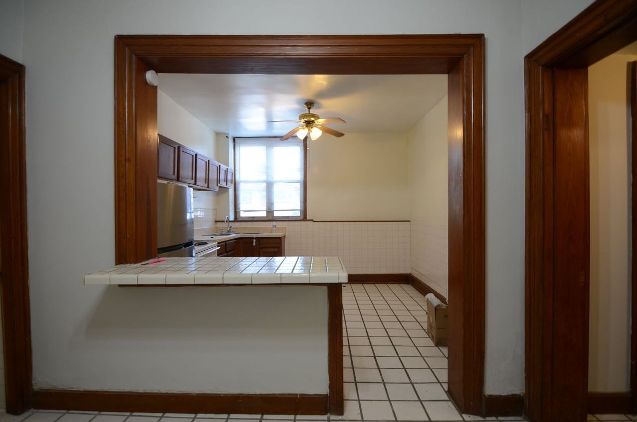 Martana Flats - Photo 3 of 36