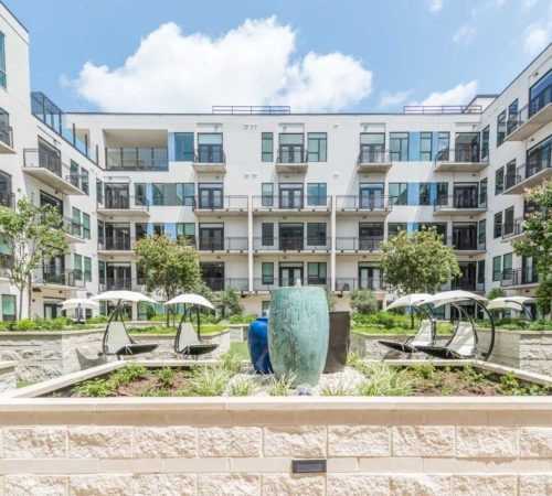 1820 San Jacinto St - Photo 2 of 21