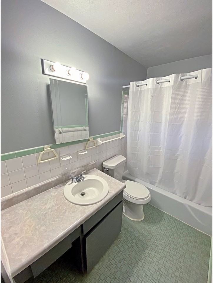 Redman Avenue 4618 - Photo 7 of 30