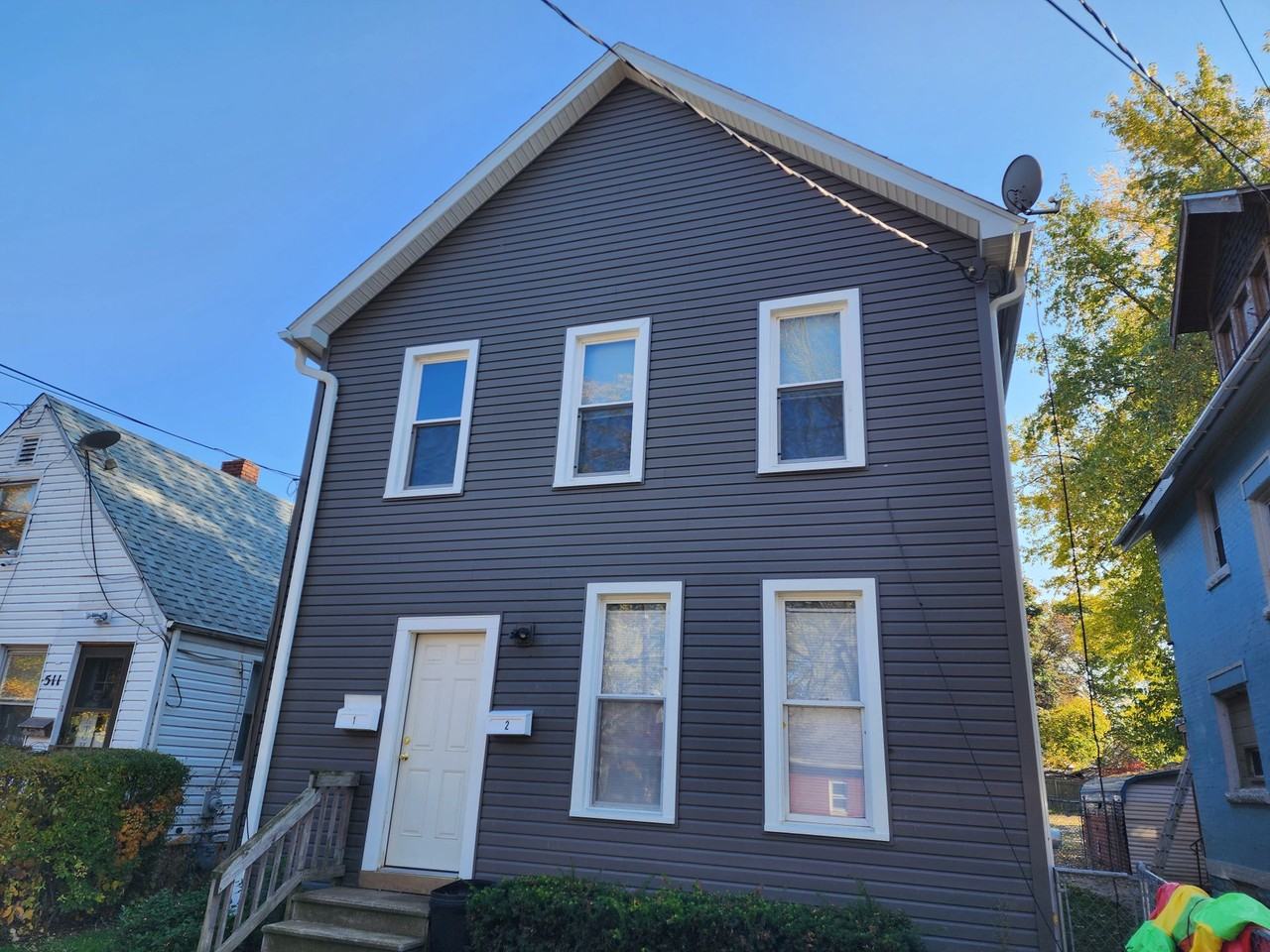 515w3rd - Photo 2 of 8