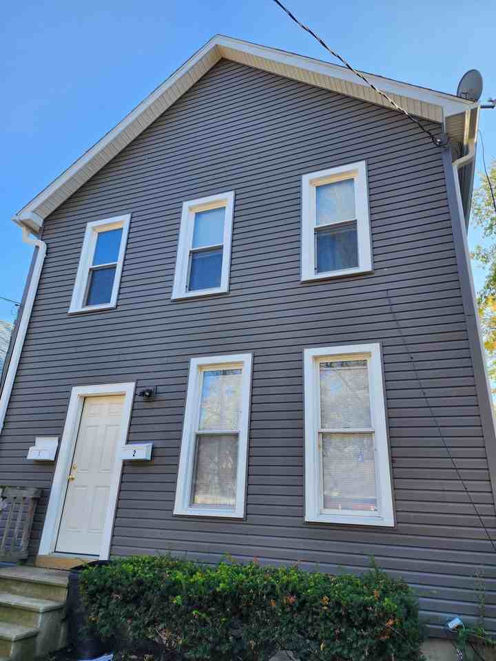 515w3rd - Photo 4 of 8