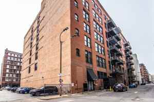 featured image of 1114 Lucas Ave #311