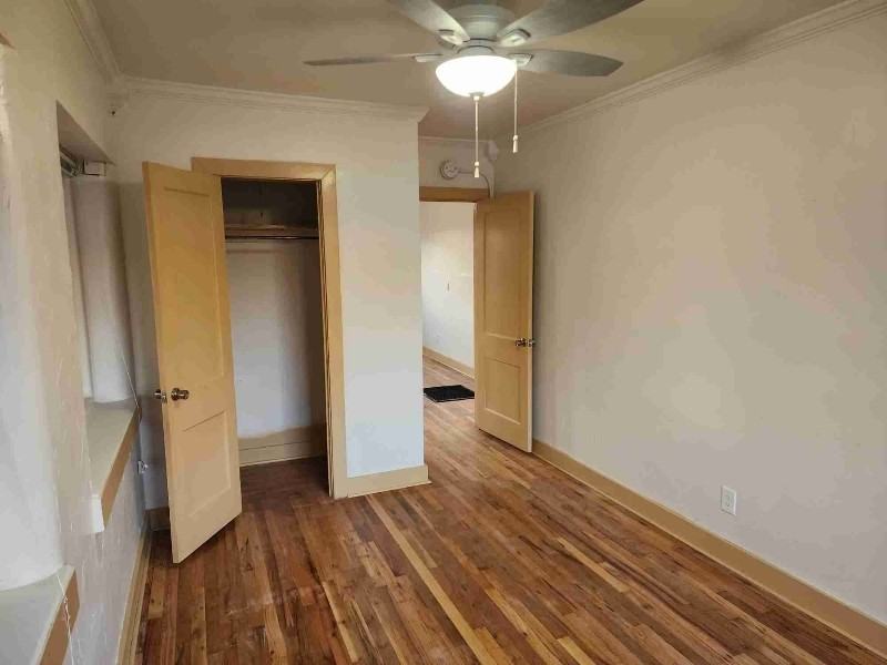 1108 7th St - Photo 5 of 8