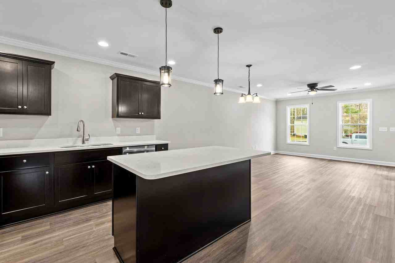 122 Laura Ln - Photo 6 of 19