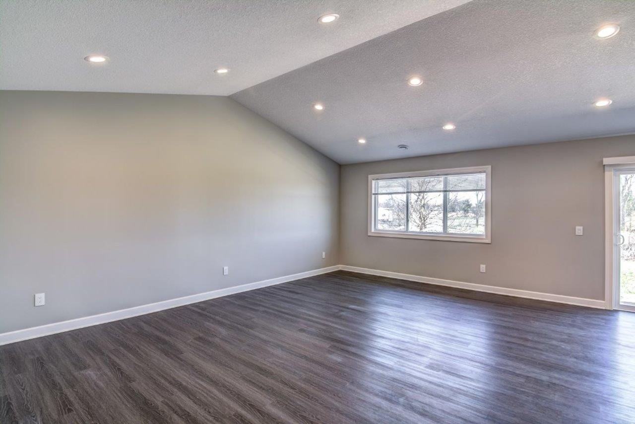 1355 Blue Jay Pl - Photo 2 of 23
