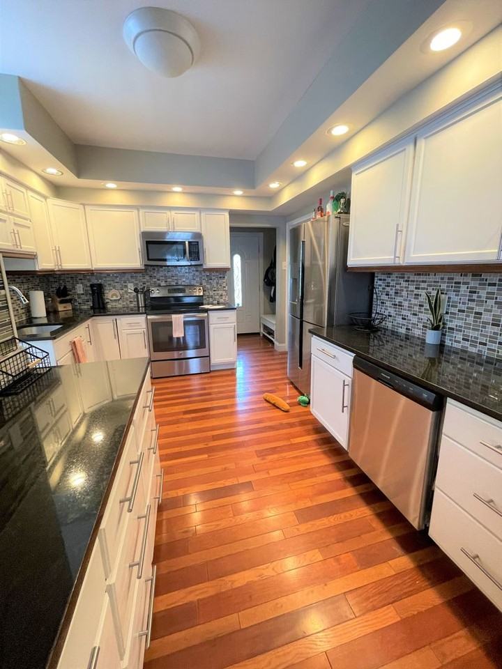 5435 Dresden Ave - Photo 4 of 18