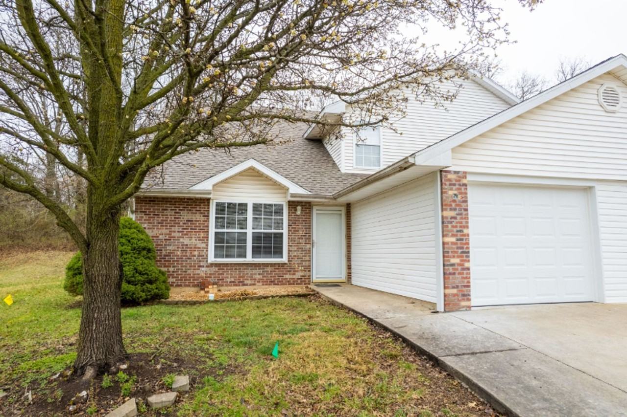 Doulton-1654-1656 - Photo 2 of 29