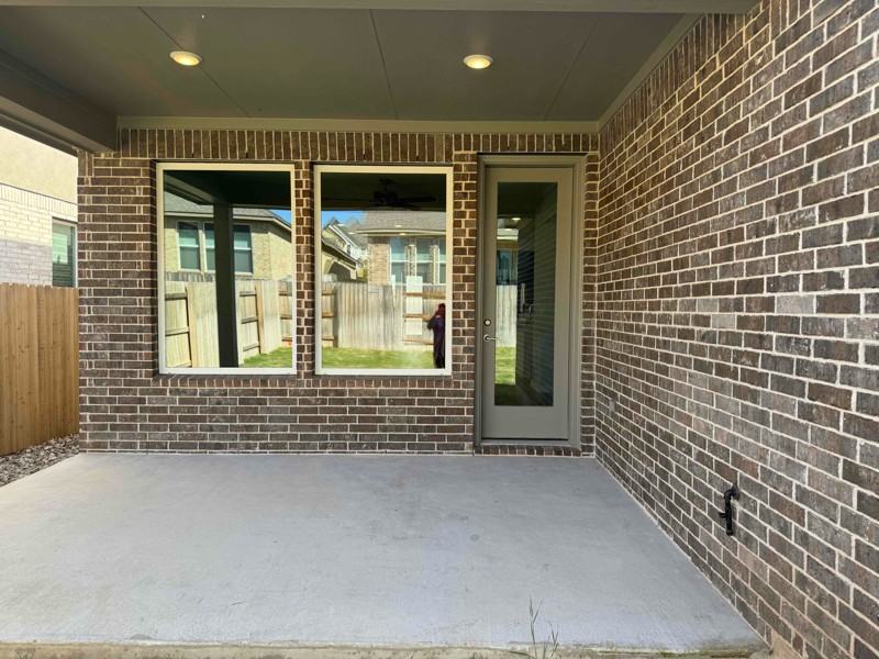 2205 Stampede Dr - Photo 6 of 39