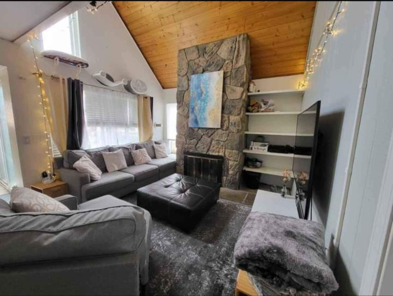 2451 S Xanadu Way #B - Photo 3 of 18