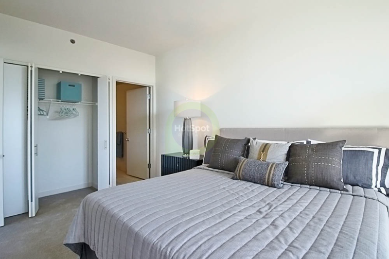 901 W Huron St - Photo 6 of 13