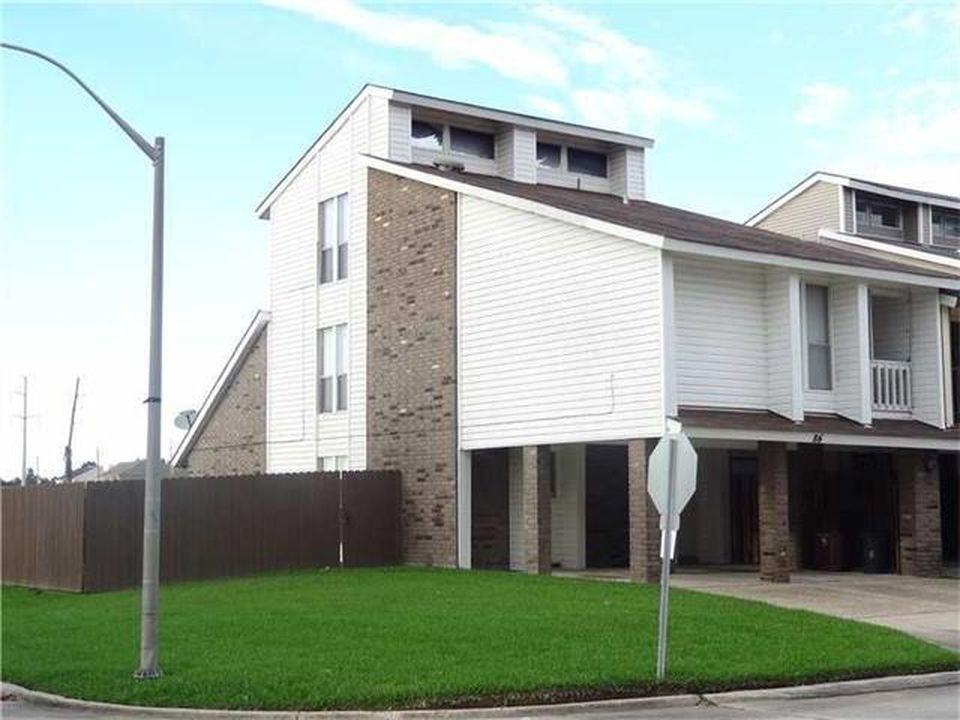 86 Stanton Hall Dr #S86 - Photo 2 of 37