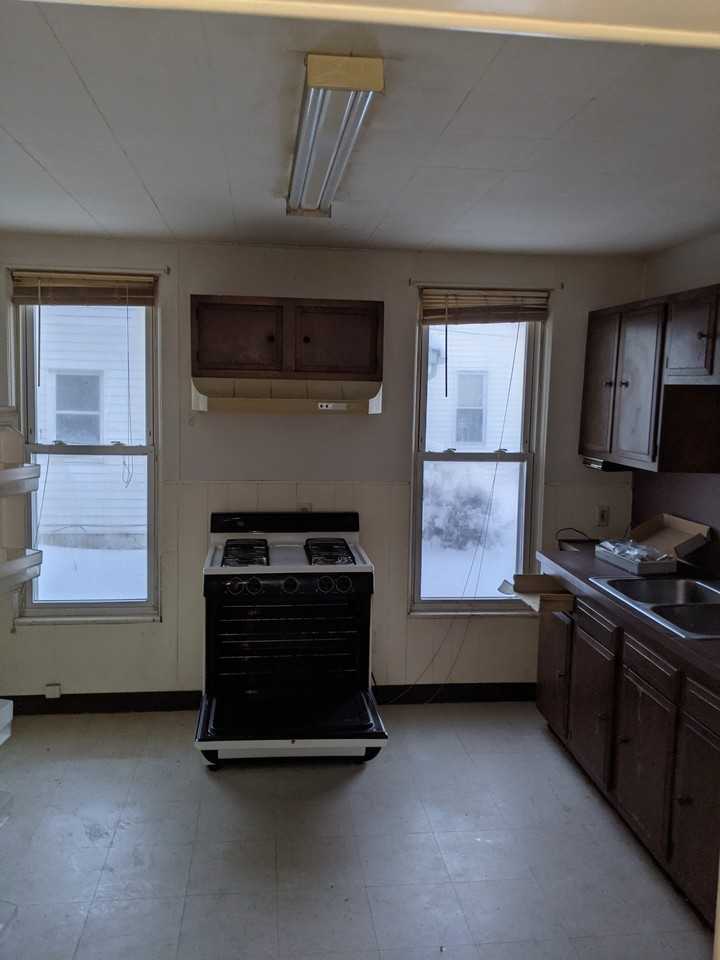 39 Woodrow Ave - Photo 4 of 5